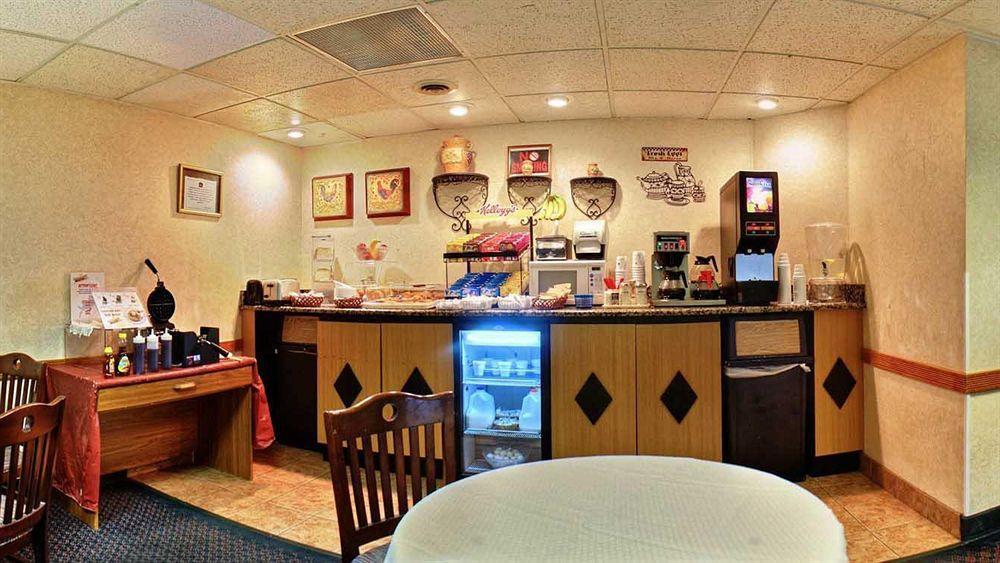 Days Inn & Suites By Wyndham Madison Heights Mi Exteriör bild