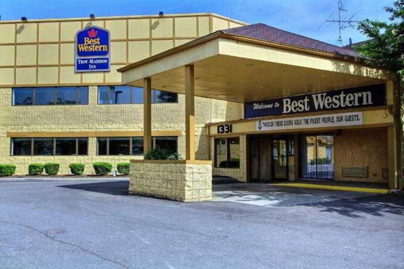 Days Inn & Suites By Wyndham Madison Heights Mi Exteriör bild