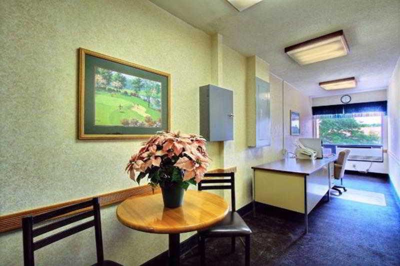 Days Inn & Suites By Wyndham Madison Heights Mi Exteriör bild