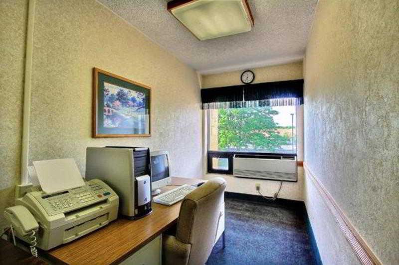 Days Inn & Suites By Wyndham Madison Heights Mi Bekvämligheter bild