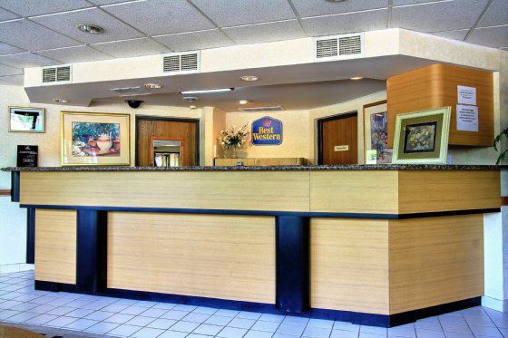 Days Inn & Suites By Wyndham Madison Heights Mi Inreriör bild